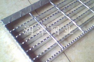 齒型鍍鋅鋼格板