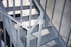 鍍鋅鋼格板圖片