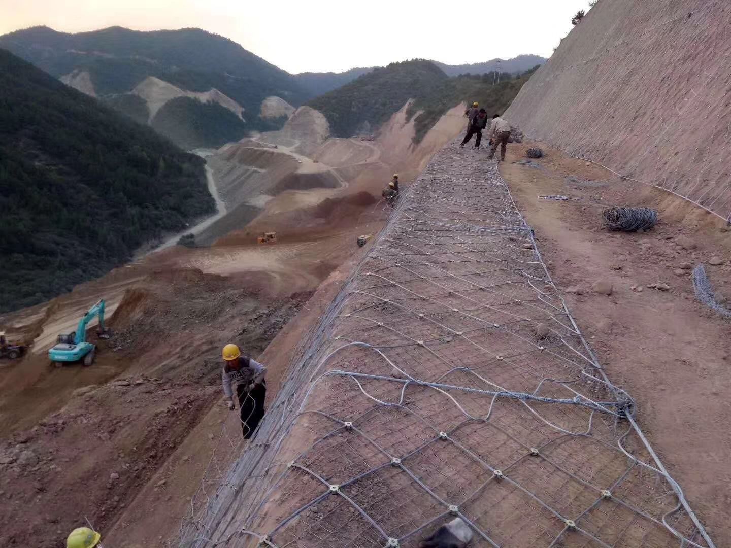 邊坡防護(hù)網(wǎng)安裝