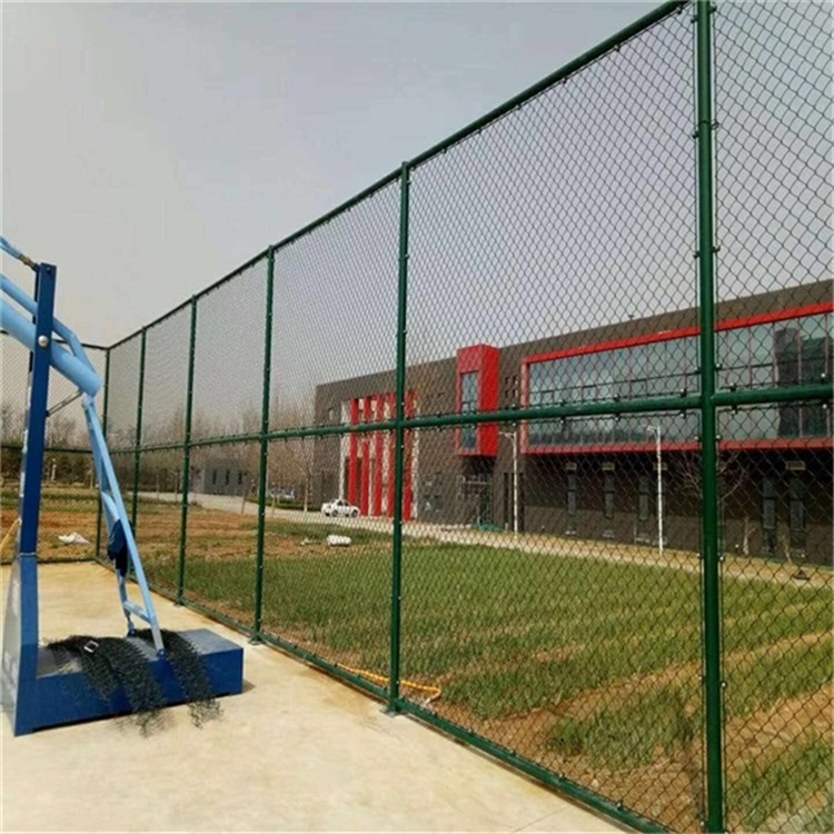 編織型運(yùn)動(dòng)場圍網(wǎng)